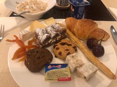 -上海中航虹桥机场泊悦酒店