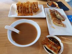 -众口斋锅贴(银泰城店)