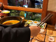 -银米·云南传统过桥米线(双廊黑金冠店)