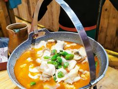 -老滇山寨•云南特色菜•地方菜•民族风情歌舞表演(金碧店)