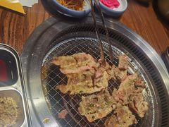 -明洞阿姨·韩式酱蟹烤肉·创意料理(三元桥店)