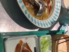 -姚姚酸菜鱼·金戈戈香港豉油鸡(喜荟城联名店)