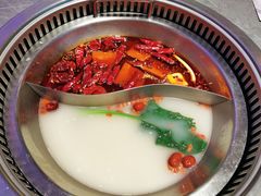 重庆麻辣锅-故里和山·成都火锅(欢乐港湾店)
