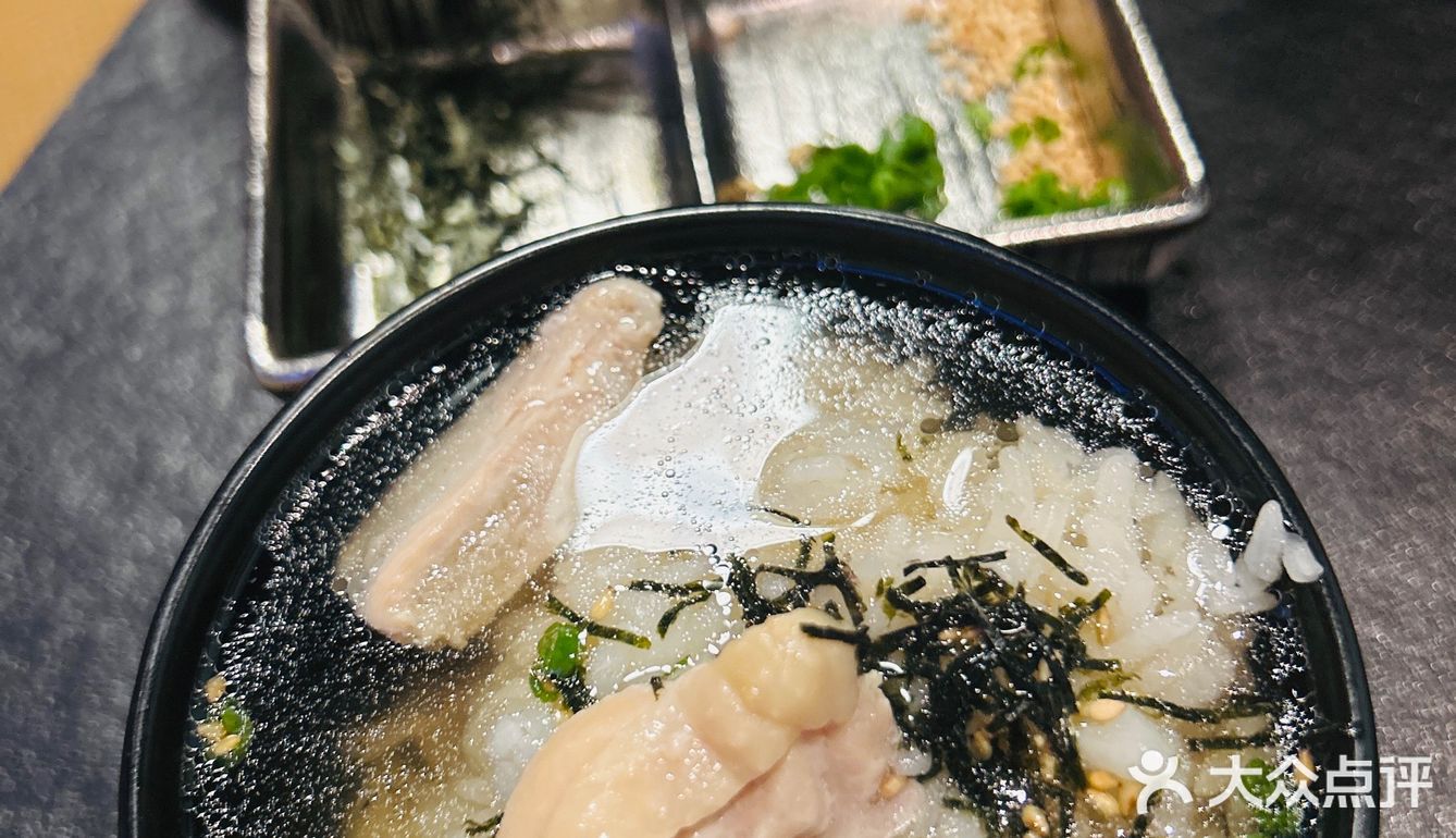 蓝港的这家也是升级装修后的 菜品随意点不会踩雷