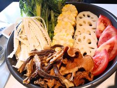 素菜拼盘-八珍玉食鸡煲·打边炉(印象城店)