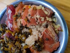 -梁阿婆廿年老牌扣肉糯米饭