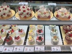 -花花卷卷·鲜食蛋糕(静安久光百货店)