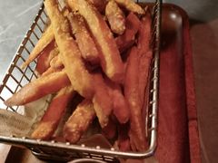 -FOUR PLAY BAR