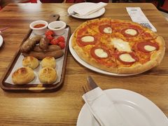 -城市大道红炉披萨烘焙坊