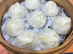 -莱莱小笼·乔艾