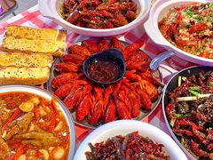 -肥小宝·金牌油焖大虾(襄阳龙虾地标店)