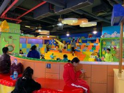 -太空学院儿童娱教乐园(中华广场店)