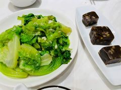 耗油生菜-老苏州芳和园茶酒楼  传统苏帮菜(观前店)
