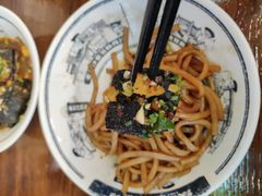 -黑白电视长沙小吃(美林M·LIVE天地东座店)