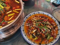 -牟记江湖重庆地标特色菜鱼蛋海鲜无刺鲫鱼(巴南区黑金冠十多年好店)