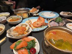 -雍容荟帝王蟹活龙虾展台自助(IFS黑金店)
