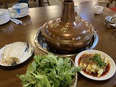 -岳记兴隆·青城腊排铜火锅(融创店)