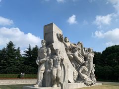 -上海市龙华烈士陵园