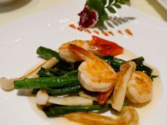 白玉菇炒凤尾虾-利苑酒家(合景国际金融广场店)