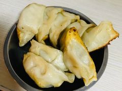 -黄阿姨锅贴大王(万航渡路店)