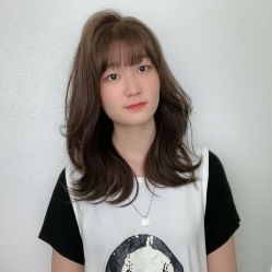 -洛施奇烫发染发沙龙