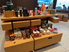 零售区-星巴克臻选(南宁万象城店)