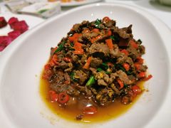 脆皮乳鸽-飶香居(省博物馆店)