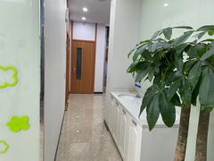 -茂菊口腔连锁(浦东南路店)