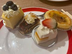 -咖啡苑自助餐厅·中国大饭店