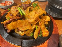 铁板土豆煎牛肉-长寿参鸡汤(朝韩风情街店)