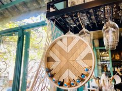 -喵屿·大理花园猫咖