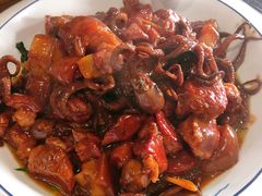 八抓鱼炖红烧肉-良师门滨海人家·海鲜·家常菜(滨海城店)