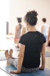 -酉嘉瑜伽YO+YOGA