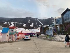 -鳌山滑雪度假区
