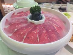 -洪氏嗨捞·广东猪肚鸡·椰子鸡火锅(西咸万象城店)