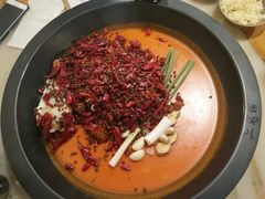 -黄潇洒老火锅(九眼桥宏济巷店)
