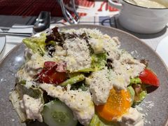 金枪鱼沙拉-Primo·丽莫意大利窑烤披萨