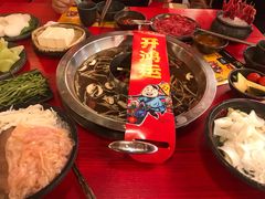 -谭鸭血老火锅(万象九宜城店)