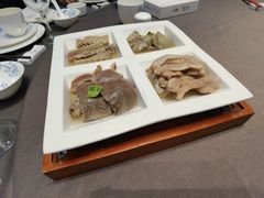 -香山湖家家宴(中山陵店)