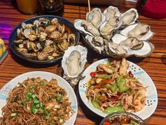 -蚝堡海鲜·威海菜·海肠捞饭·烧烤·亚洲吃蚝公司(幸福门店)
