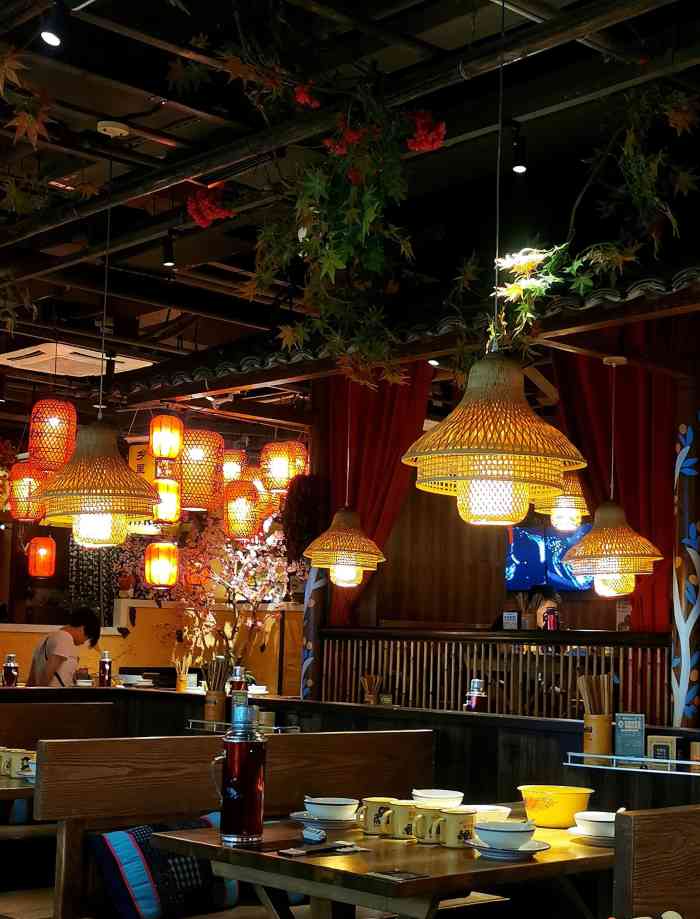 农耕记·湖南土菜(龙岗岁宝店)-"衡阳卤菜必点,非常有家乡的味道,停车