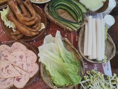 -赵美丽·重庆社区火锅·直营店(火车东站·中豪国际店)