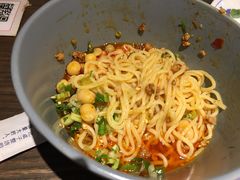 豌杂小面-觅香串串香·麻辣烫·冒菜(欧美广场店)