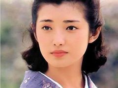 -昆妆星棠化妆美甲学校(呈贡校区)