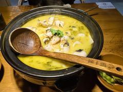 -九锅一堂酸菜鱼(学府凯德店)