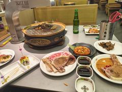 -山焱·炭火自助烤肉(周浦万达店)