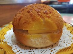 香港酥皮菠萝油包-香港威特瑞茶餐厅(小白楼音乐厅店)