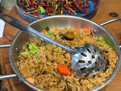 -老滇山寨•云南特色菜•地方菜•民族风情歌舞表演(金碧店)