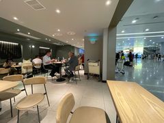 -星巴克(浦东机场T2到达店)