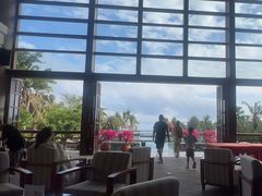 -亚龙湾喜来登·美景台大堂吧